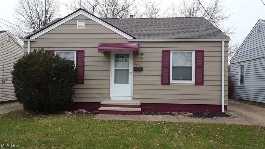 Updated and well maintained 2 bedroom, 1 full bath single family.  Features include updated bath, updated eat-in kitchen, new carpet, vinyl flooring, new blinds and ceiling fans. Refrigerator, stove, washer and dryer included. Large backyard for entertaining family and friends. Schedule a showing today! No Section 8. Pets allowed with $25 monthly pet fee. Rental qualifications are good credit, stable employment, gross monthly income at least $2000. Tenants responsible for utilities, water, sewer, lawn care and snow removal.