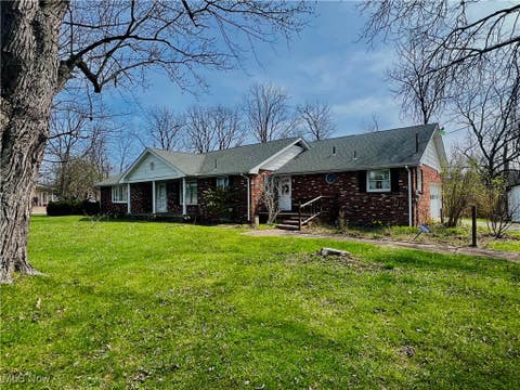 Photo for 8638 Youngstown Conneaut Road