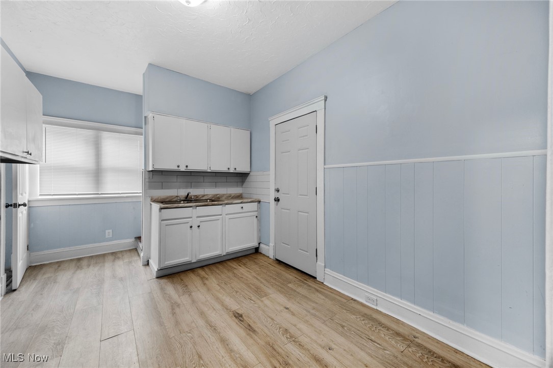 3586 W 69th Street