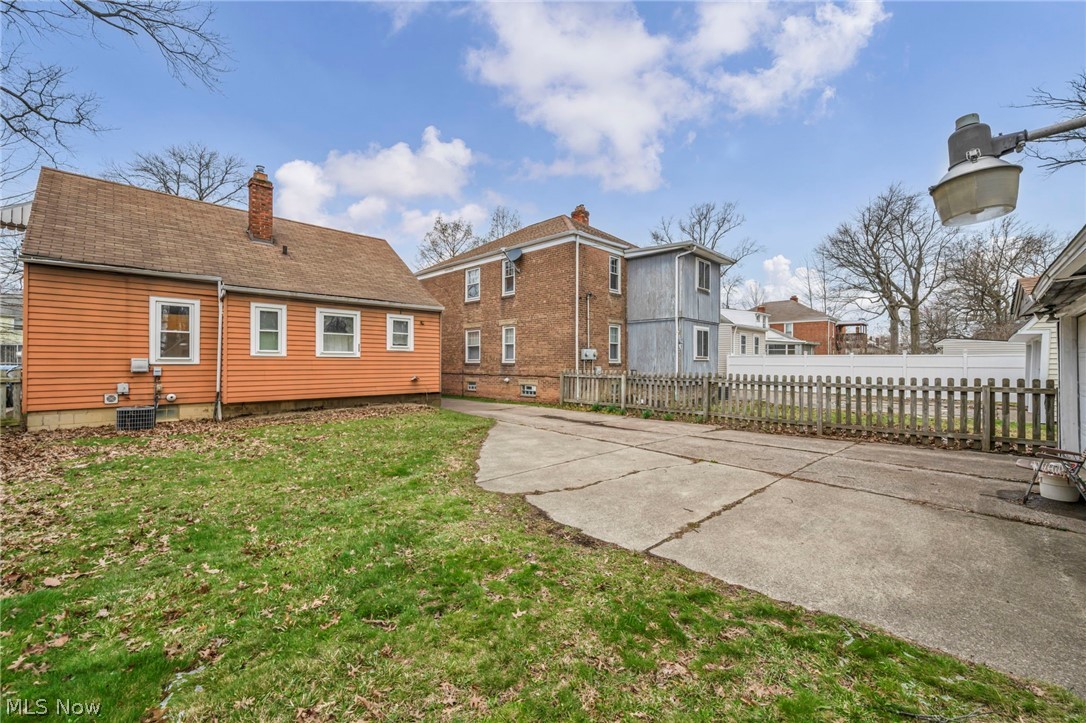 Riverside Manor - Residential