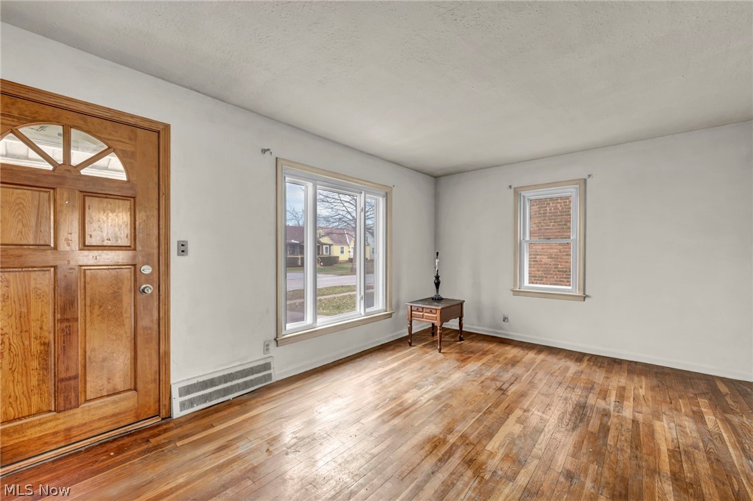 Riverside Manor - Residential