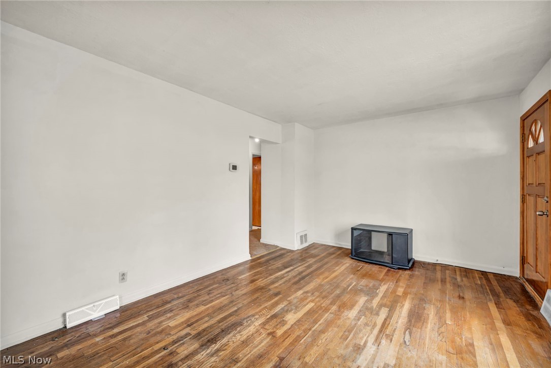 Riverside Manor - Residential