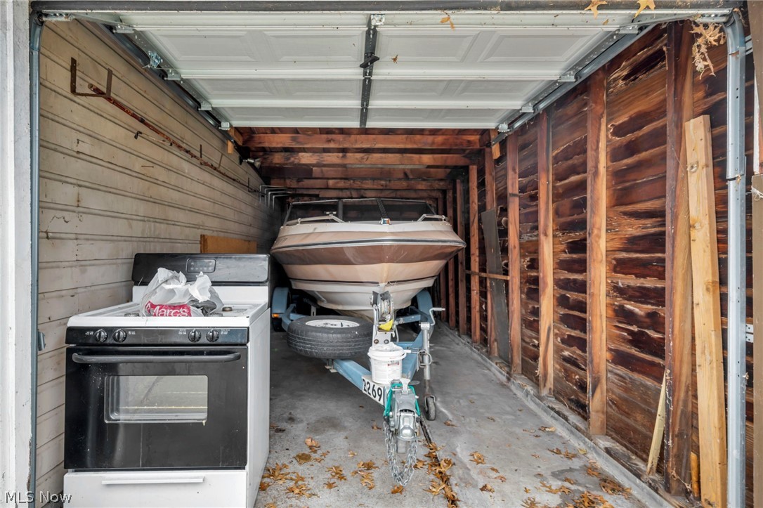 Riverside Manor - Residential