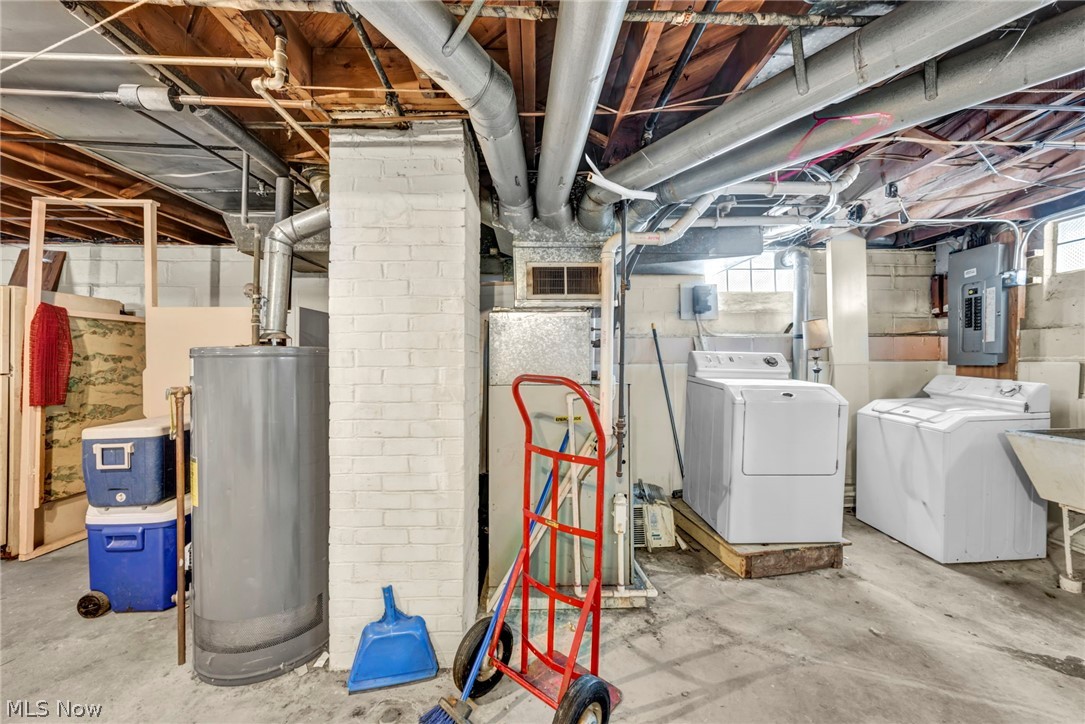 Riverside Manor - Residential