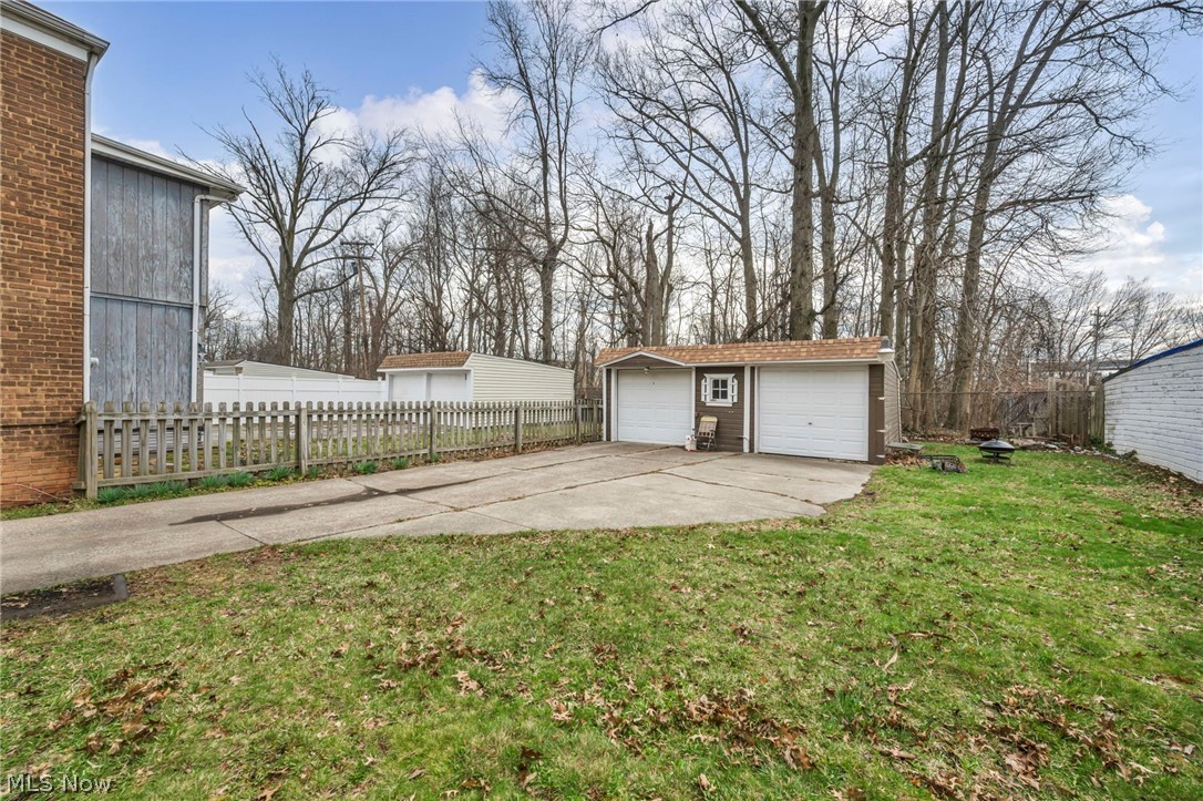 Riverside Manor - Residential