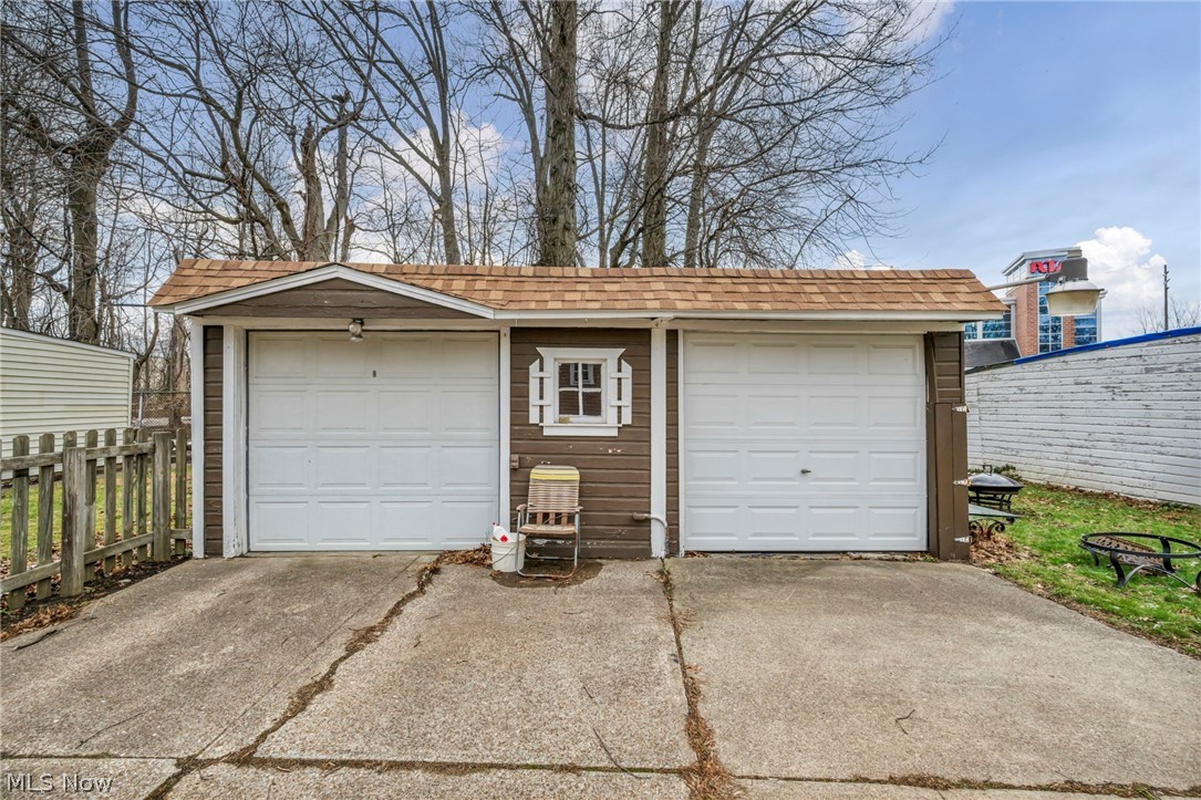 Riverside Manor - Residential