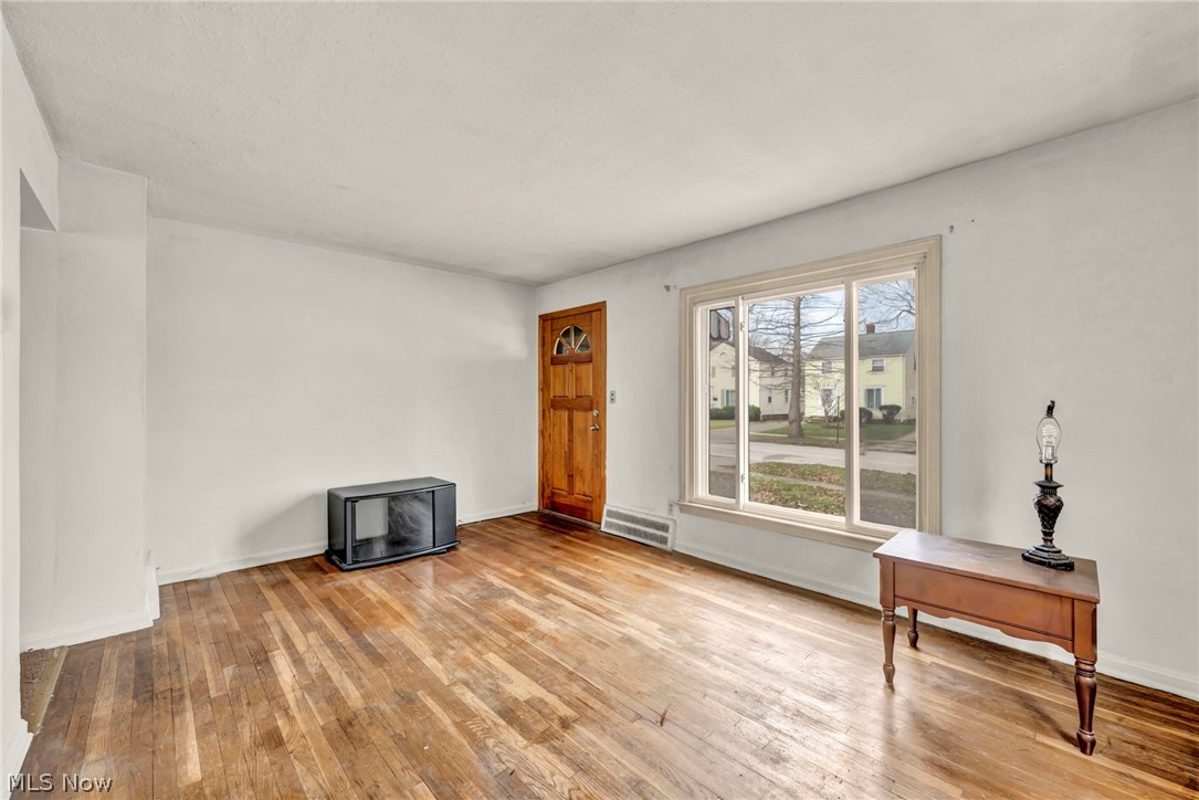 Riverside Manor - Residential