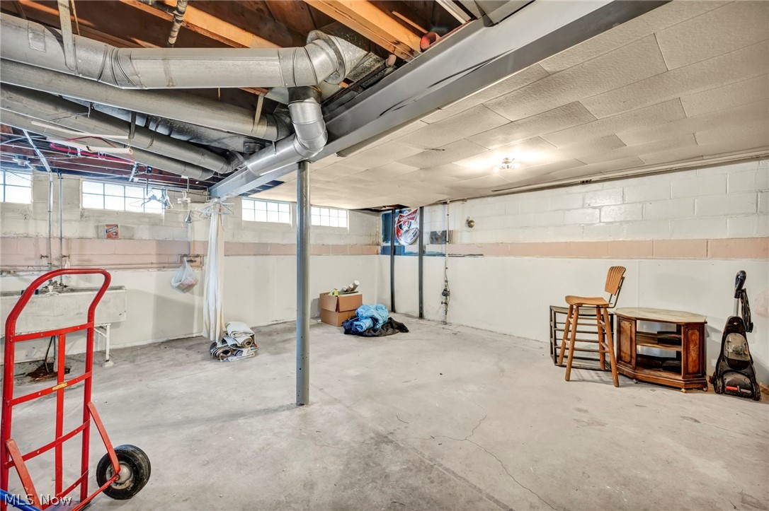 Riverside Manor - Residential