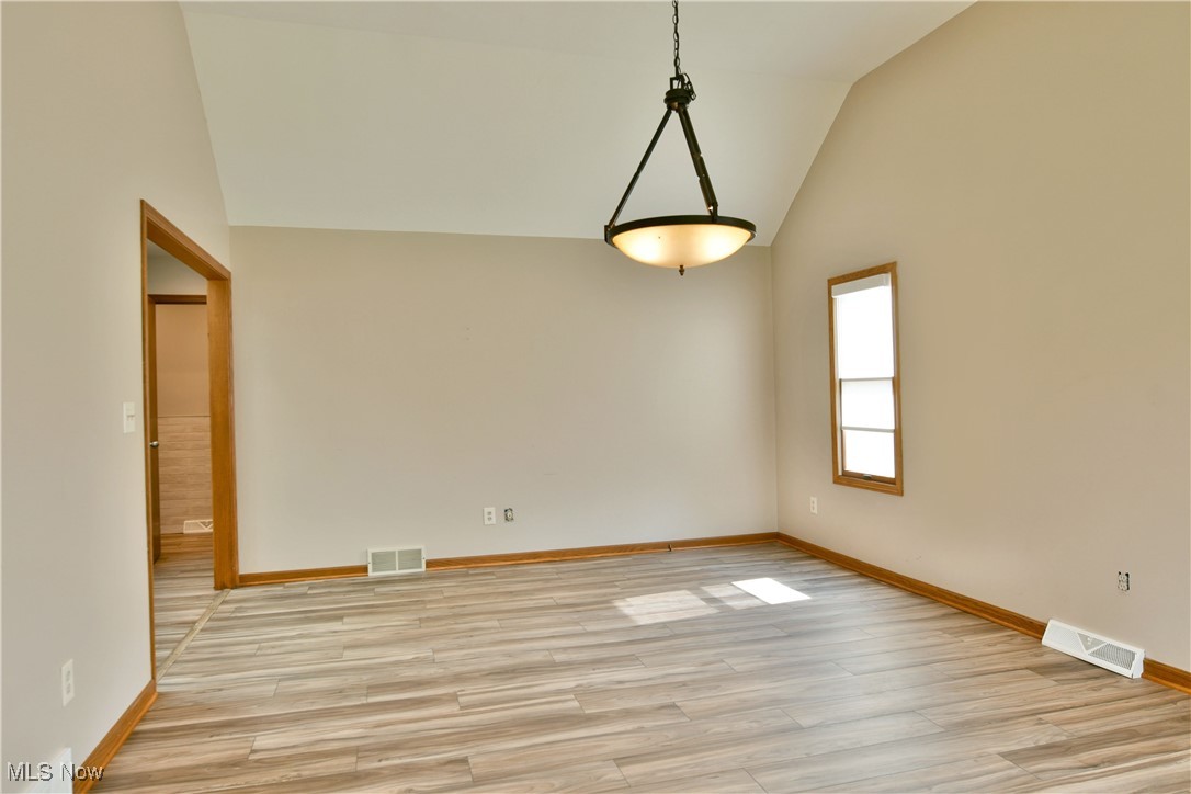 6024 Chidester Drive, Canfield, Ohio image 15