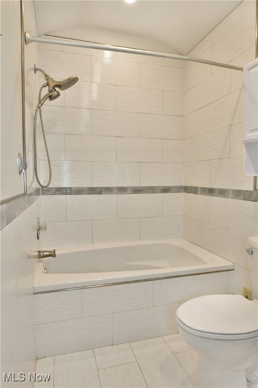 6024 Chidester Drive, Canfield, Ohio image 31