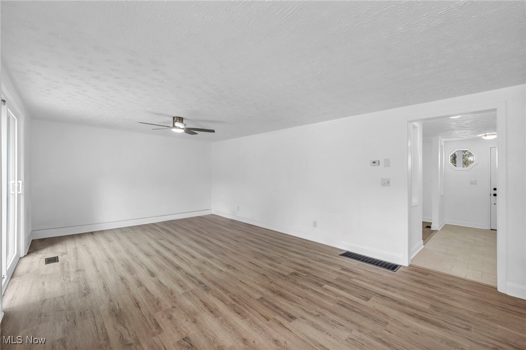 1350 Rolling Meadows Drive, Vermilion, Ohio image 11