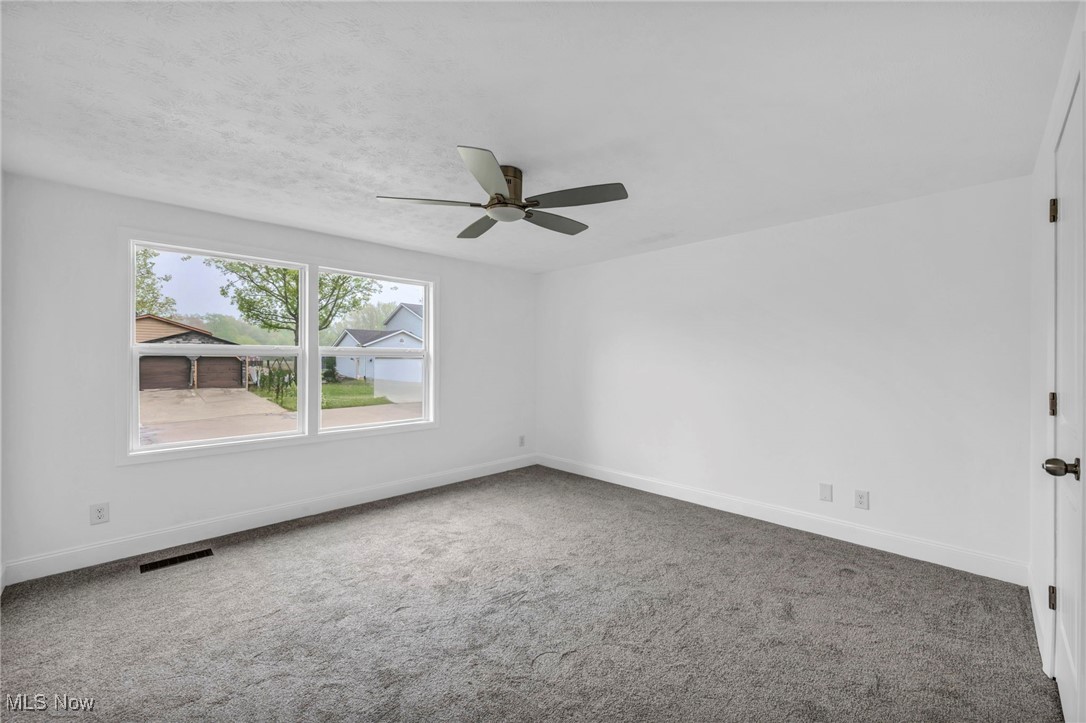 1350 Rolling Meadows Drive, Vermilion, Ohio image 18