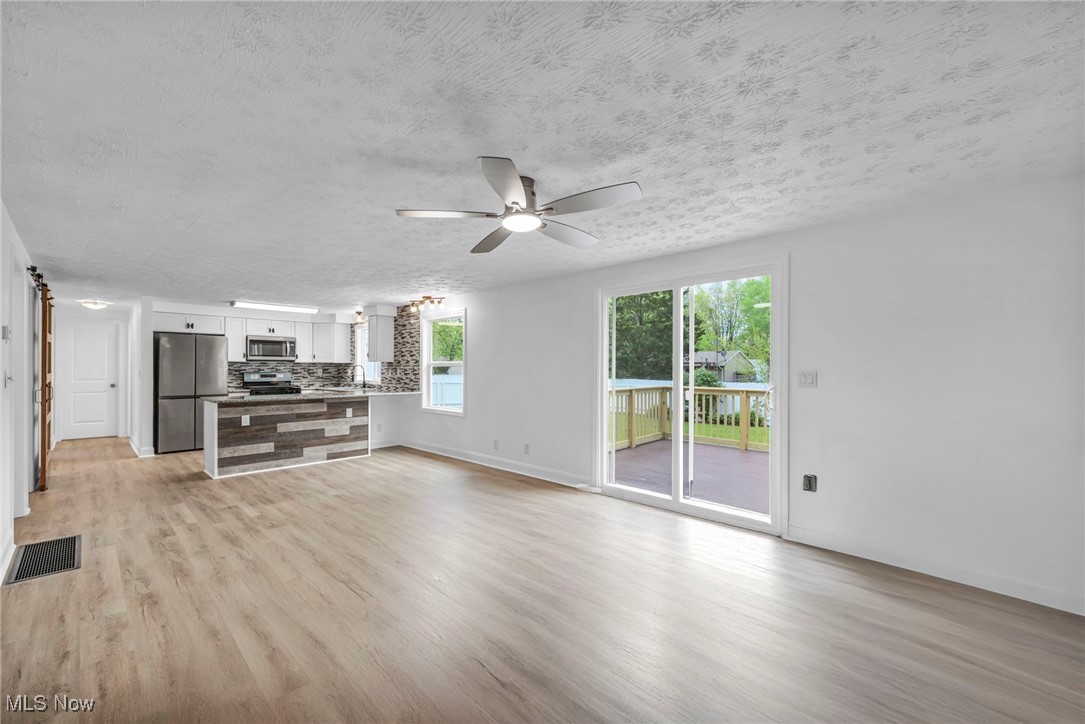 1350 Rolling Meadows Drive, Vermilion, Ohio image 12