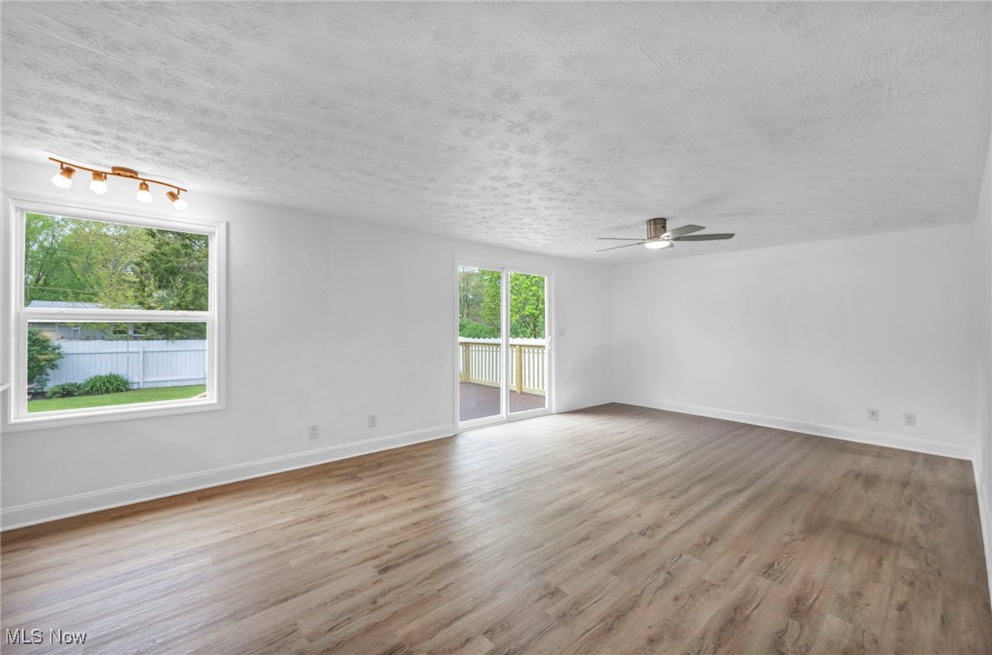 1350 Rolling Meadows Drive, Vermilion, Ohio image 10