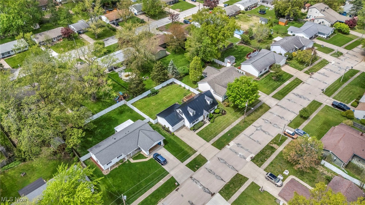 1350 Rolling Meadows Drive, Vermilion, Ohio image 45