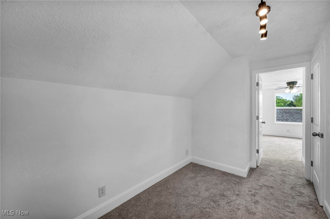 1350 Rolling Meadows Drive, Vermilion, Ohio image 24