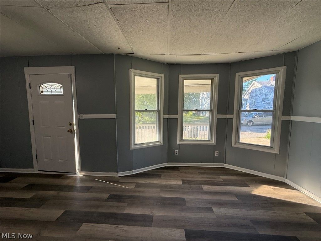 Photo of 7610 Jeffries Avenue, Cleveland, OH 44105 (MLS # 5217601)