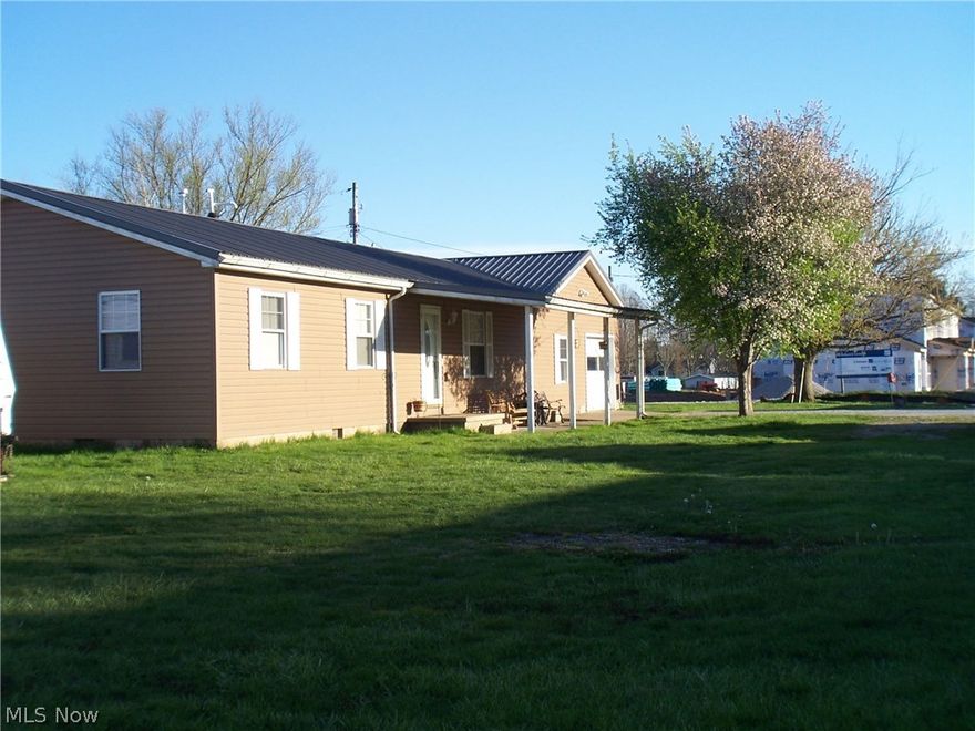 Move in ready four bedroom, two and one half bath ranch in Elizabeth in convenient location.  Master bedroom is a small suite with double closets and private bath.  Large lot is level.  Vinyl siding and metal roof make for no exterior maintenance.  LOCKBOX 31676754