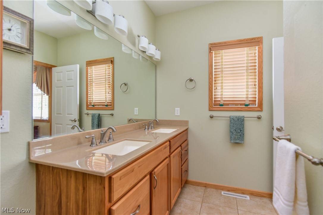 Lakes/Sharrott Hill Condo - Residential