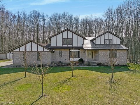 Homes For Sale - 13015 Pearl Road<br/> Geauga County, Chardon, OH 44024