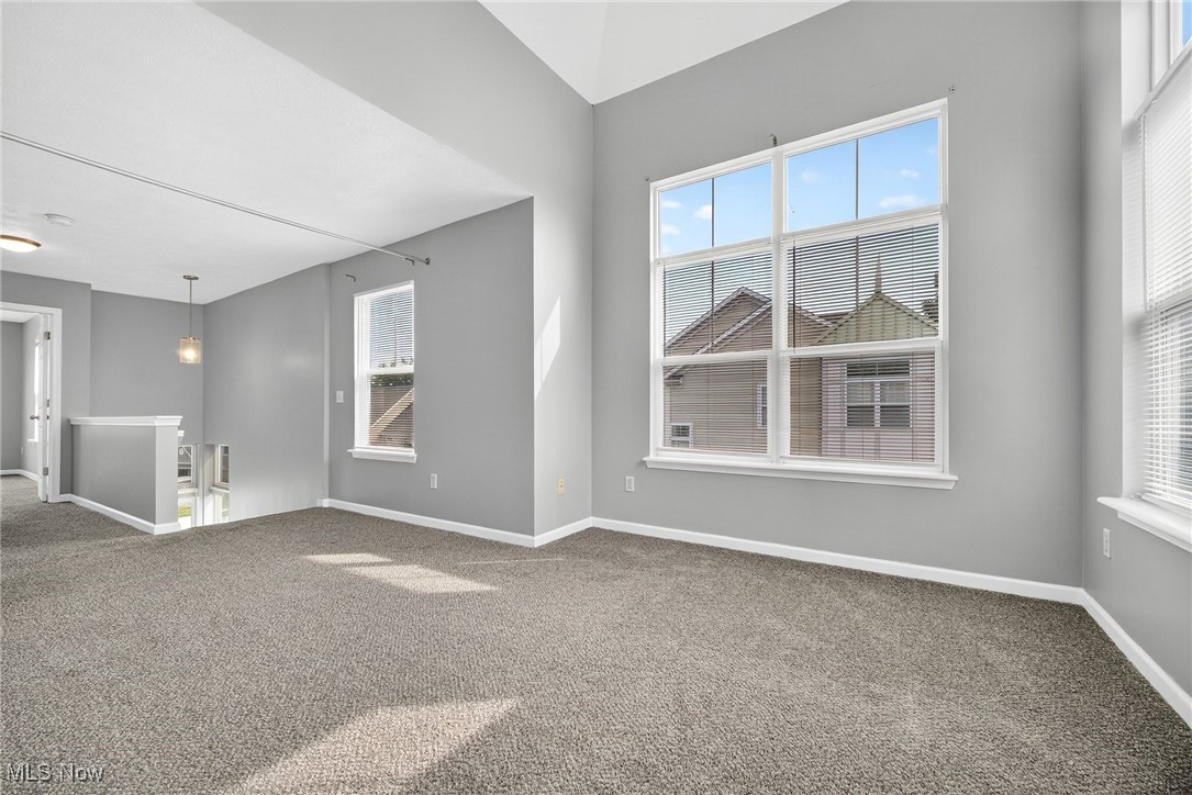 Waters Edge Condo Ph V - Residential