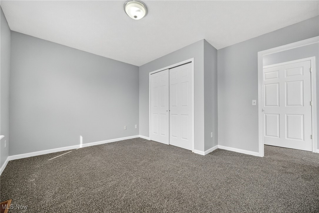 Waters Edge Condo Ph V - Residential