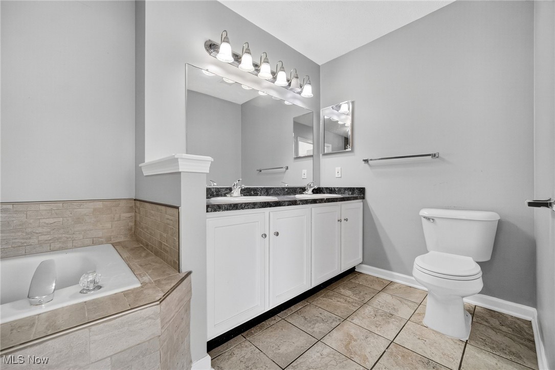 Waters Edge Condo Ph V - Residential