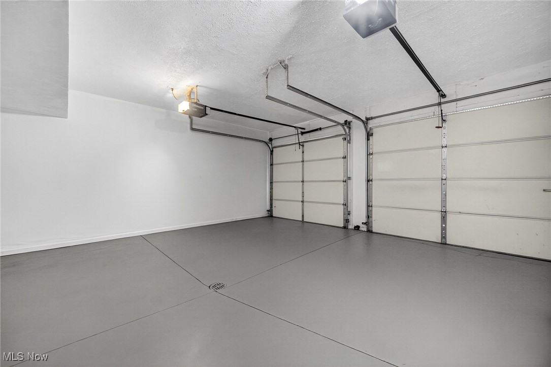 Waters Edge Condo Ph V - Residential