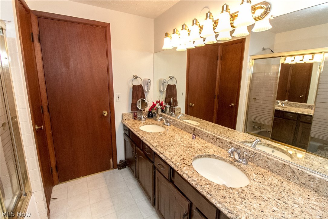 Lake Grove Estates - Residential