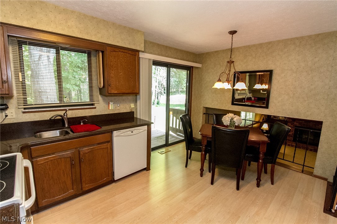 Lake Grove Estates - Residential