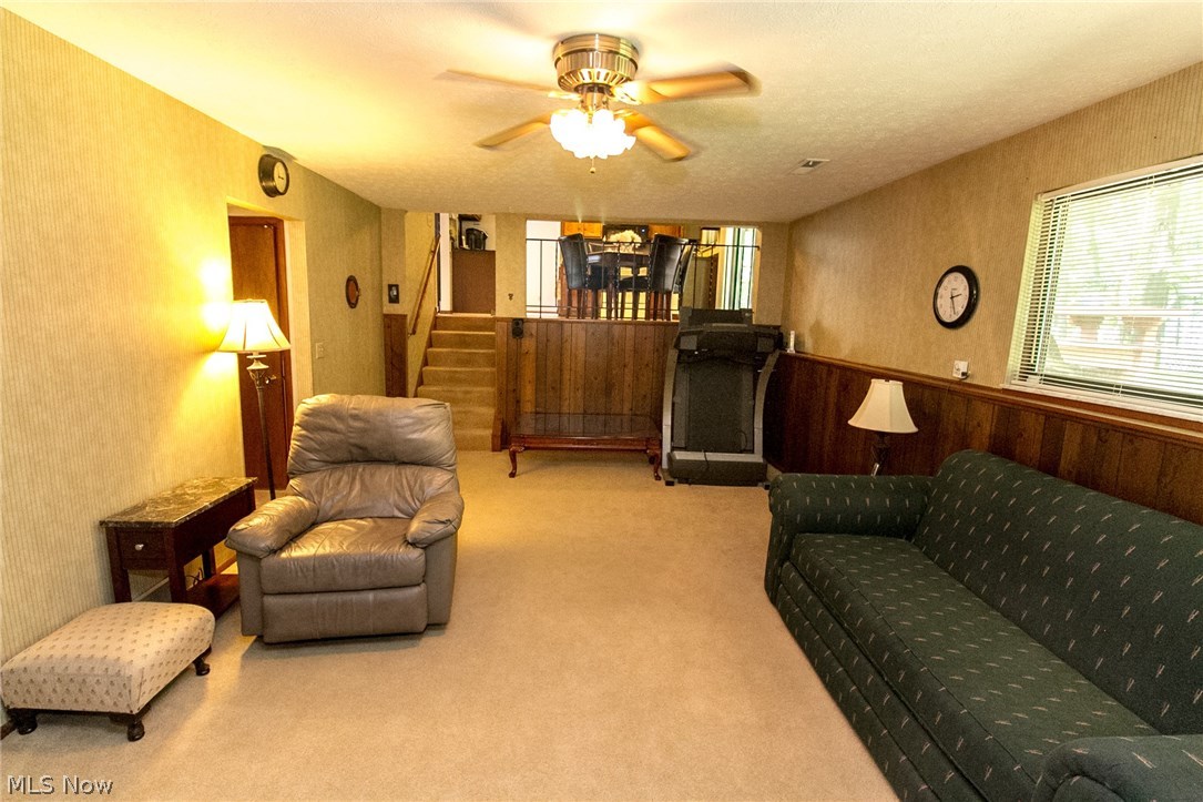 Lake Grove Estates - Residential