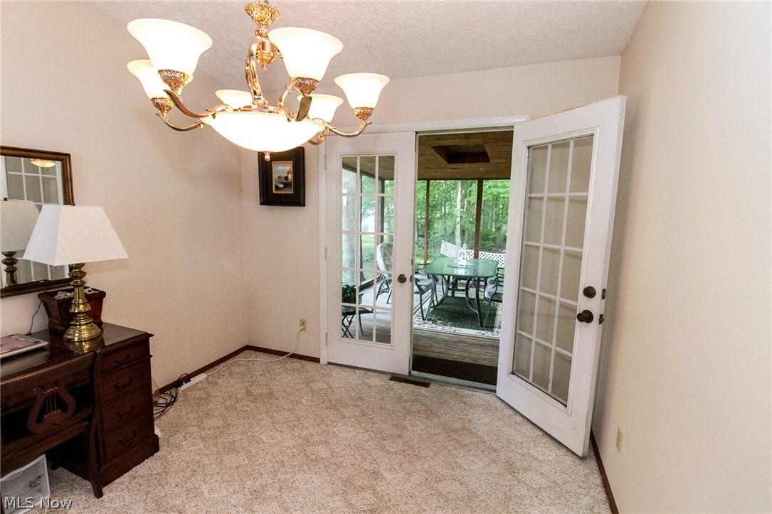 Lake Grove Estates - Residential