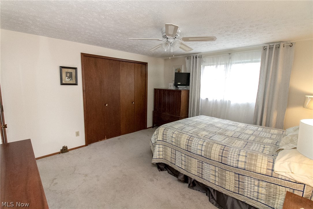 Lake Grove Estates - Residential