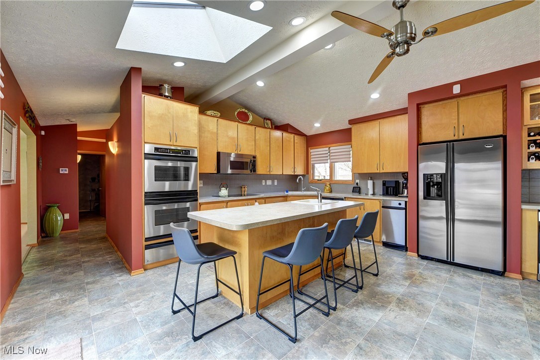 8739 Timber Edge Drive, North Ridgeville, Ohio image 14