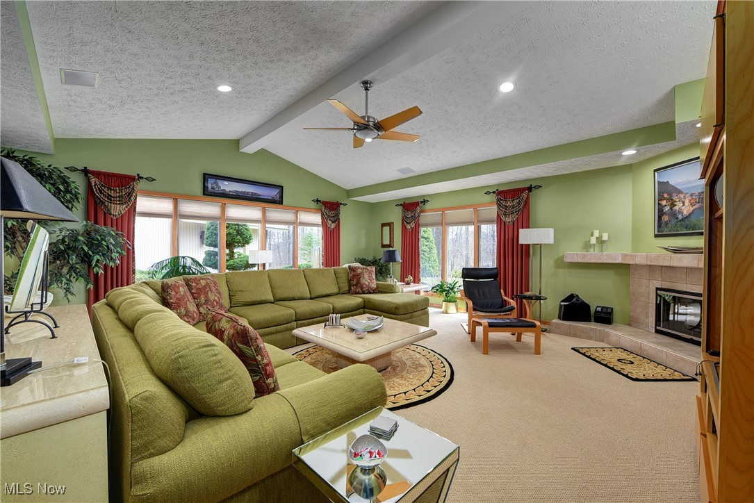8739 Timber Edge Drive, North Ridgeville, Ohio image 3