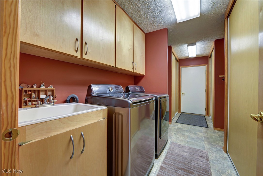 8739 Timber Edge Drive, North Ridgeville, Ohio image 37