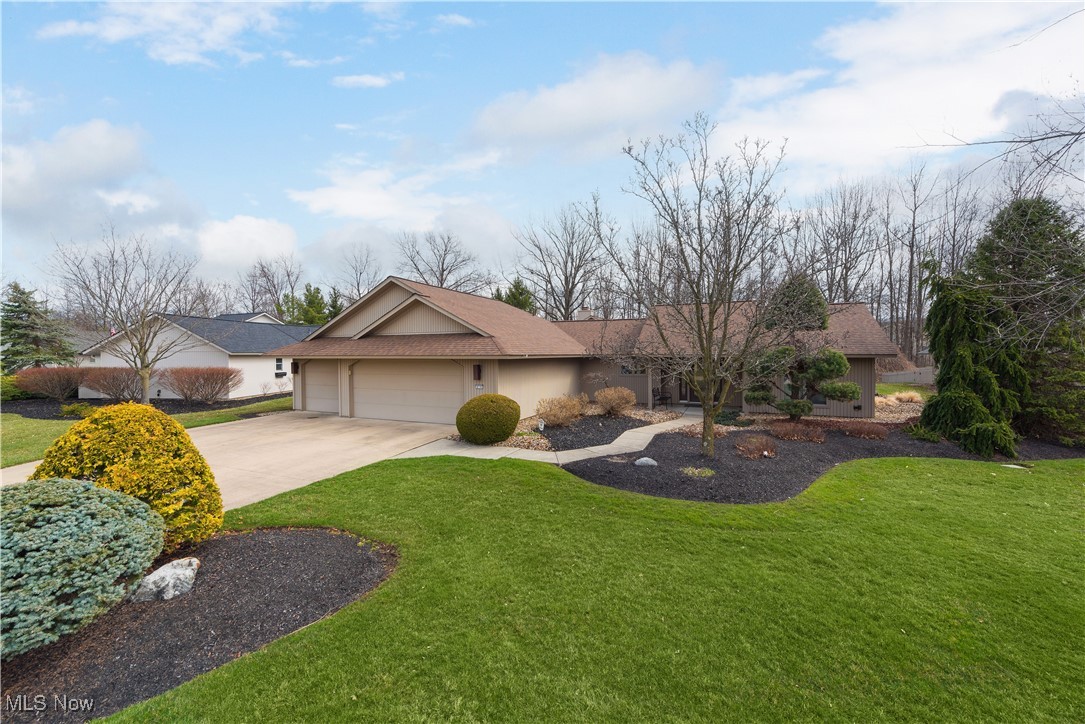 8739 Timber Edge Drive, North Ridgeville, Ohio image 1