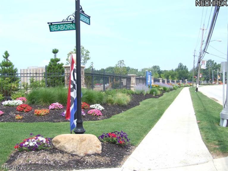 Larimar - Residential