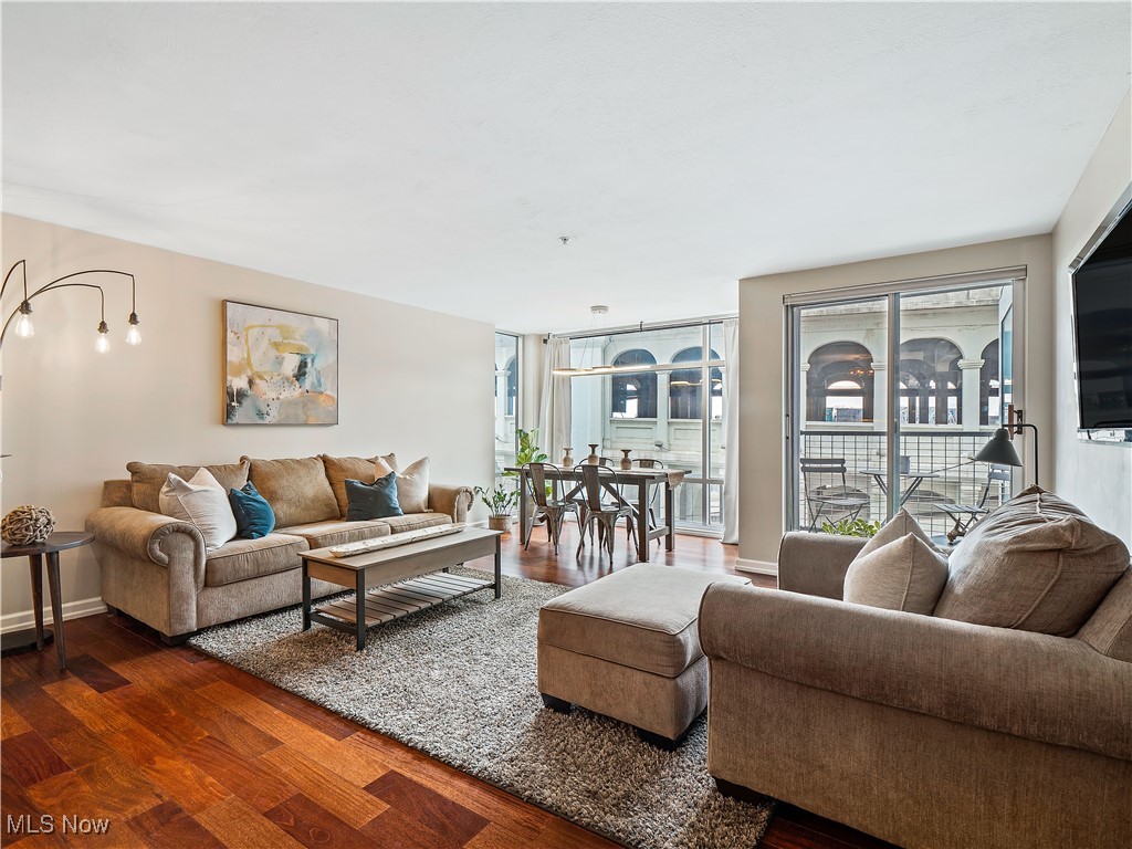 2222 Detroit Avenue 403