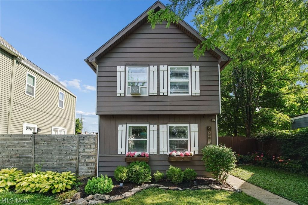 Photo of 464 Stewart Avenue, Columbus, OH 43206 (MLS # 5224241)