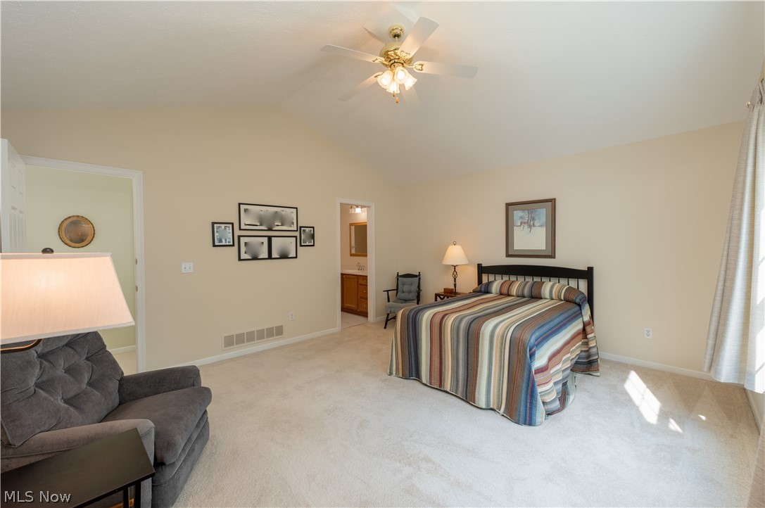 Woodbury Condo - Residential