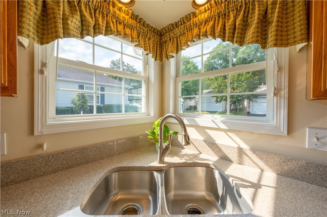Woodbury Condo - Residential
