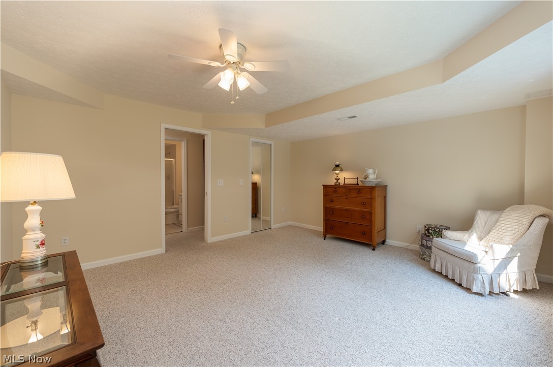 Woodbury Condo - Residential