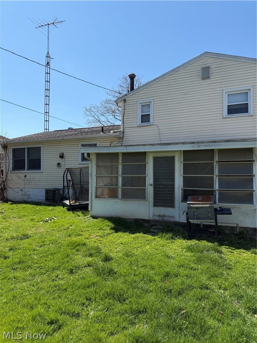 Photo of 214 Stewart Avenue NW, Massillon, OH 44646 (MLS # 5199887)