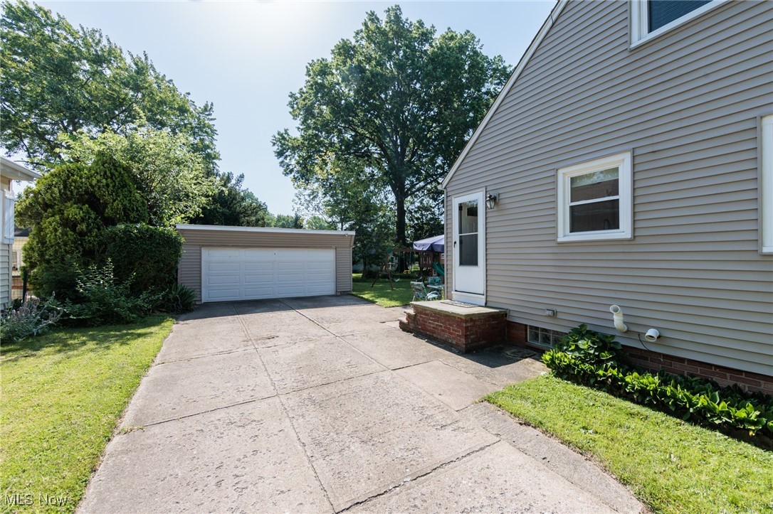5551 Decker Road