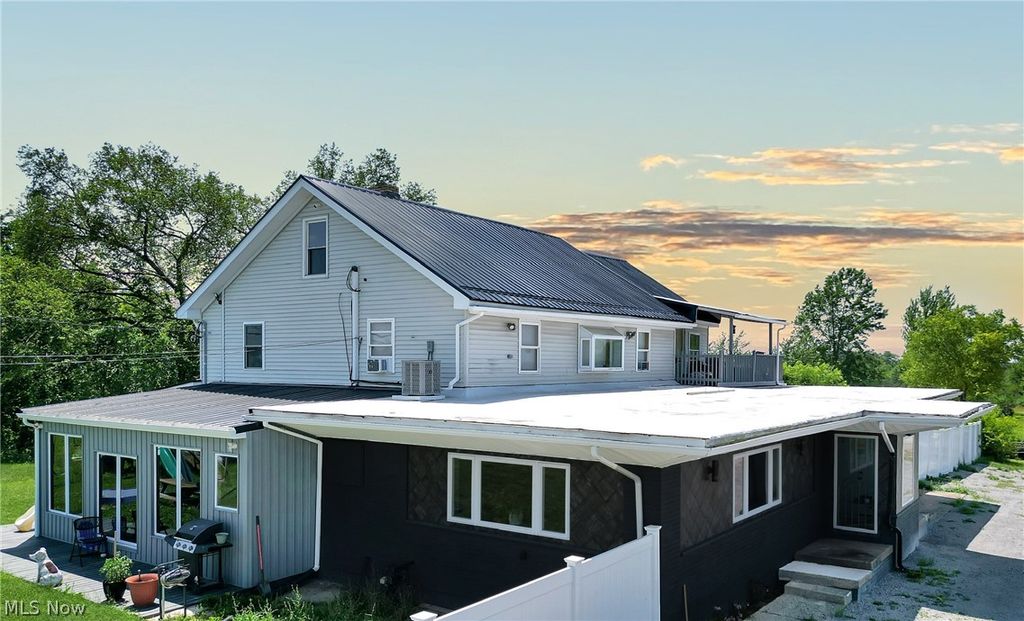 Photo of 8720 Us-22A, Bloomingdale, OH 43910 (MLS # 5186812)