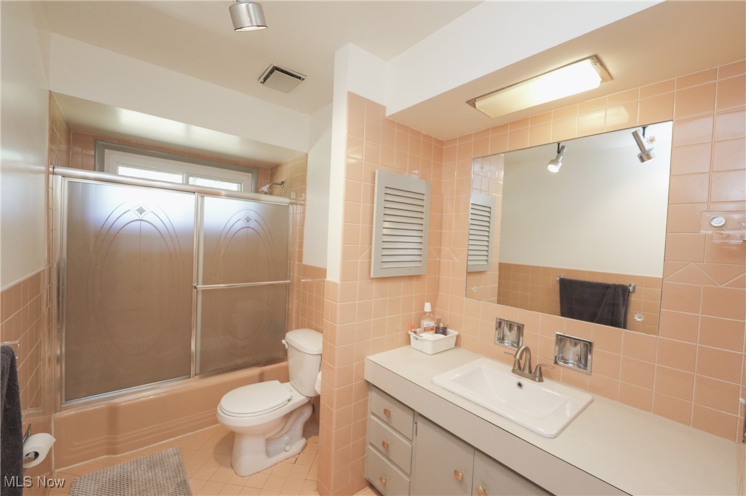 North Portage Path Estates - Residential