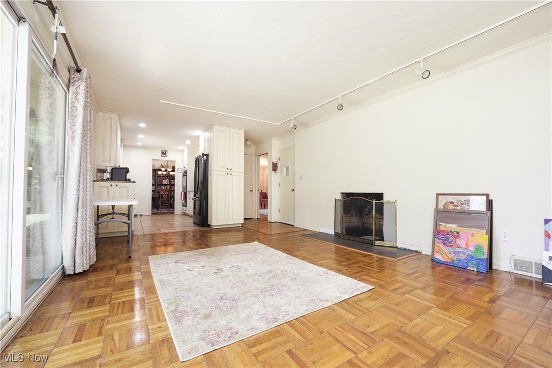 North Portage Path Estates - Residential