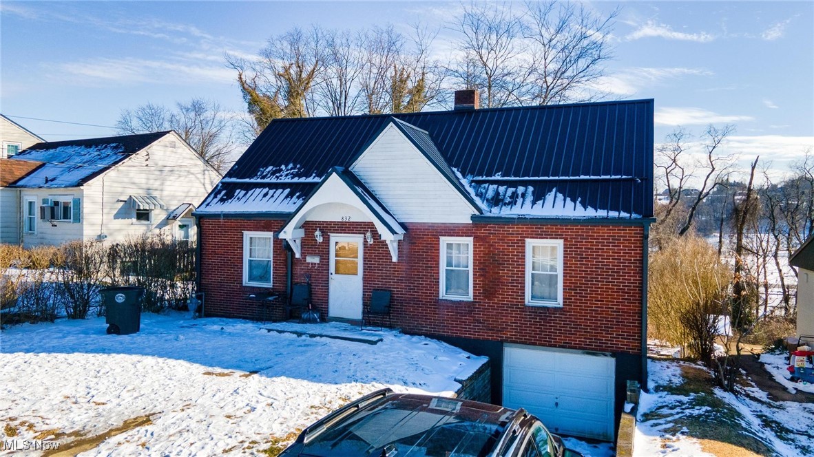 832 Buena Vista Boulevard, Steubenville, Ohio image 2