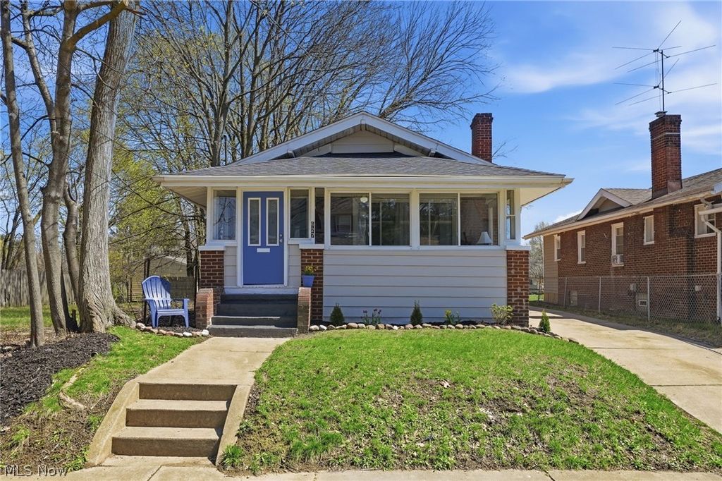 Photo of 627 Arden Place, Akron, OH 44306 (MLS # 5199755)